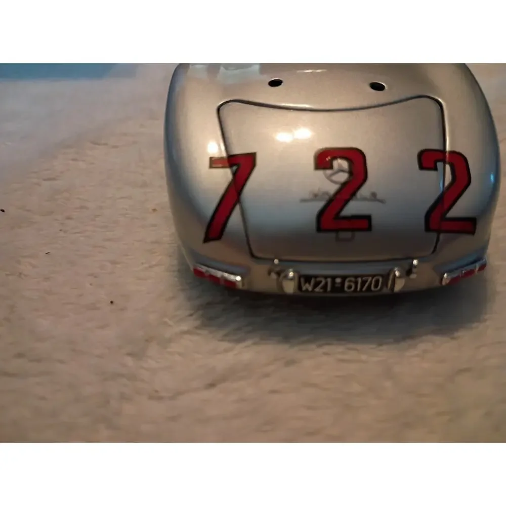 Mercedes Benz 300 SLR Stirling Moss 1955 Paul's Model Art 1:24 Diecast Very Rare